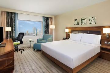 Отель Hilton Garden Inn Ras Al Khaimah ОАЭ, Рас Аль Хайма, фото 2