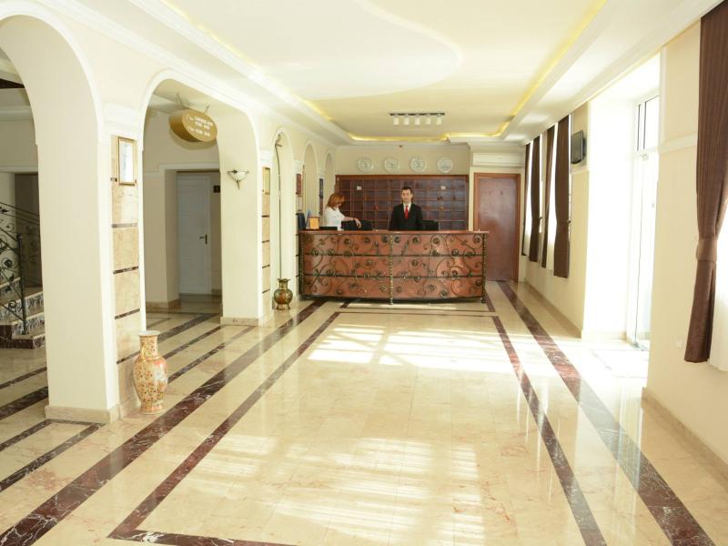 Neapol Hotel