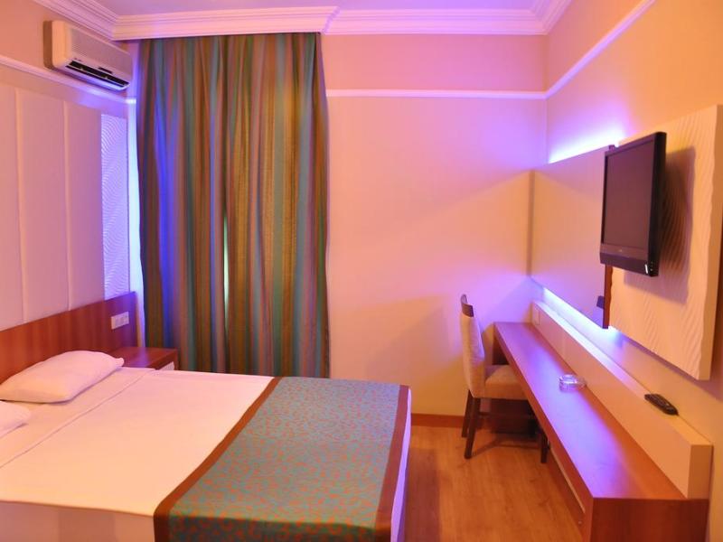 Cleopatra Tac Hotel & Spa