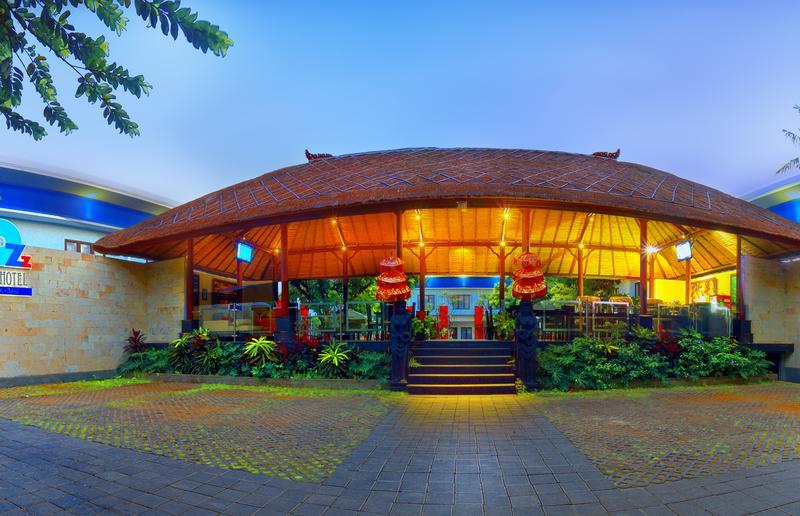 Ozz Hotel Kuta Bali