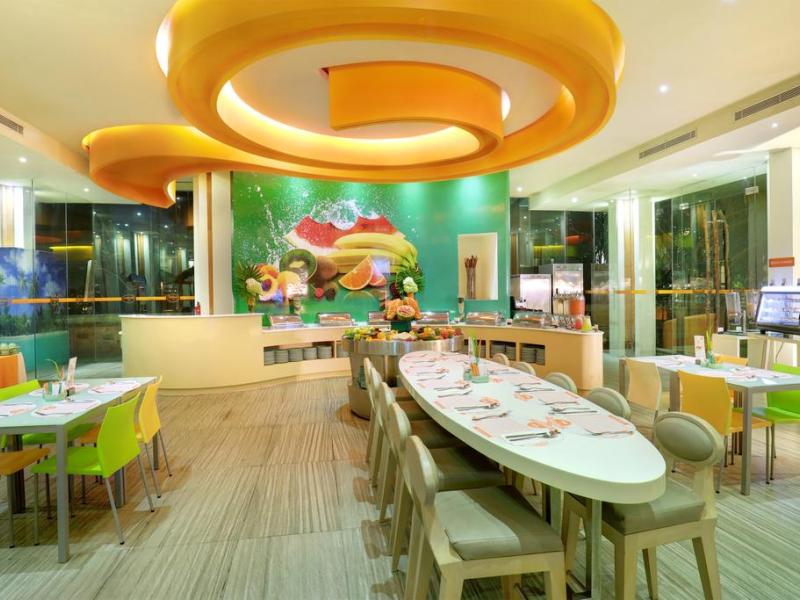 Harris Hotel & Residences Sunset Road