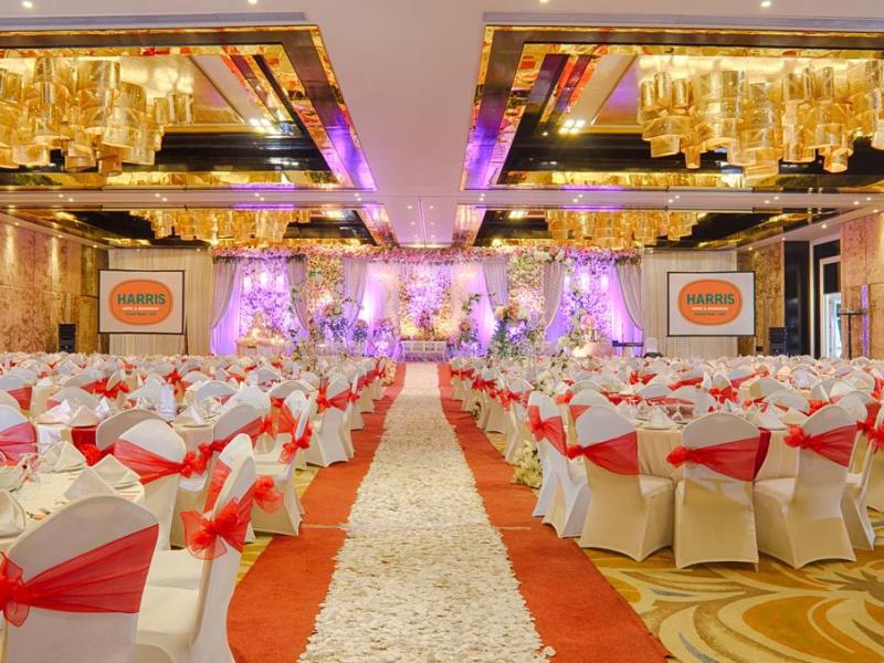 Harris Hotel & Residences Sunset Road