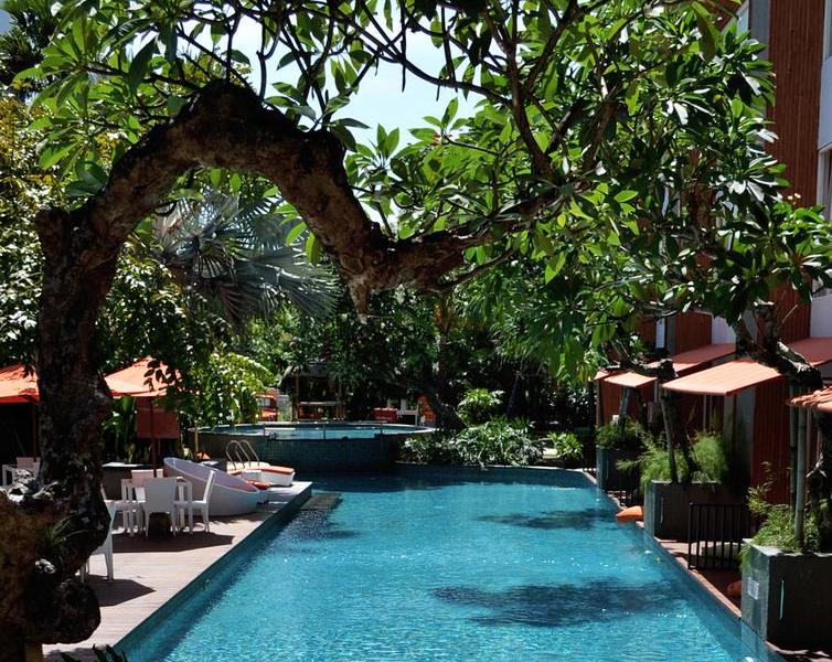 Harris Hotel & Residences Sunset Road