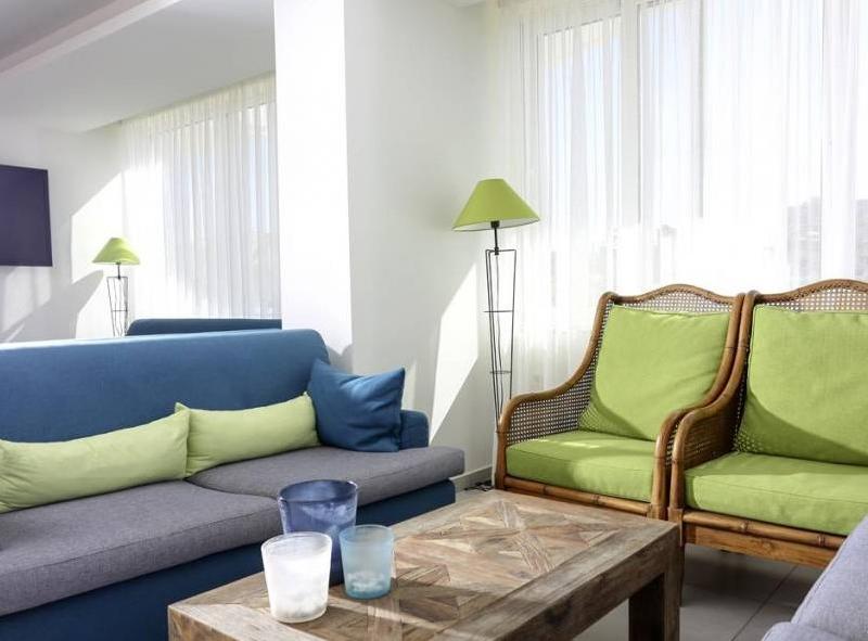 Artina Hotel