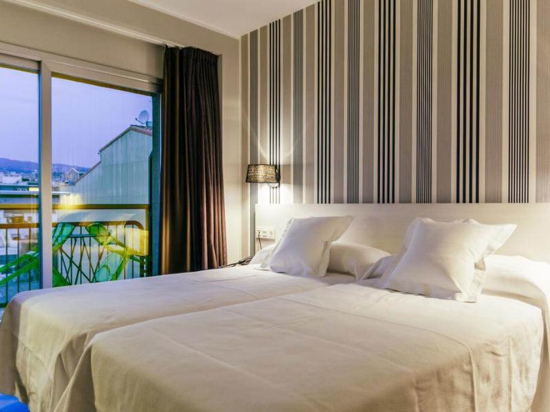 New Hotel Colon