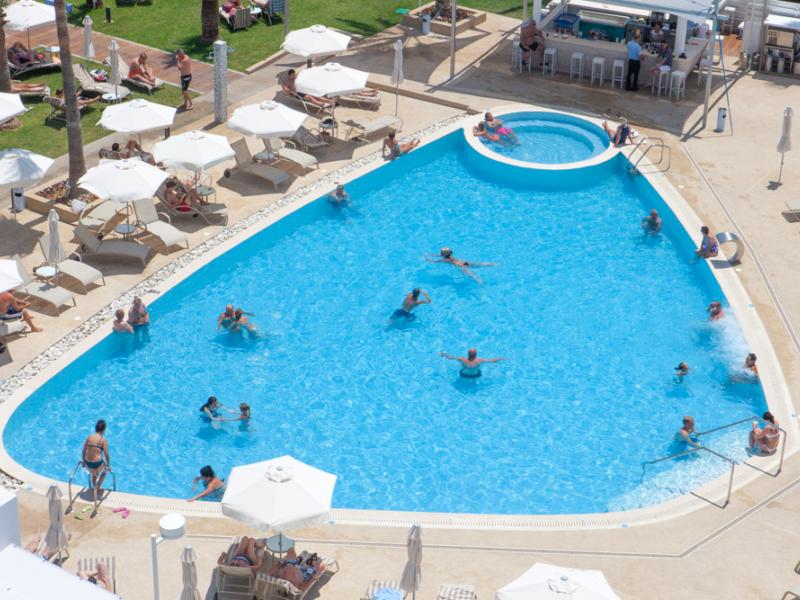 Vrissaki Beach Hotel