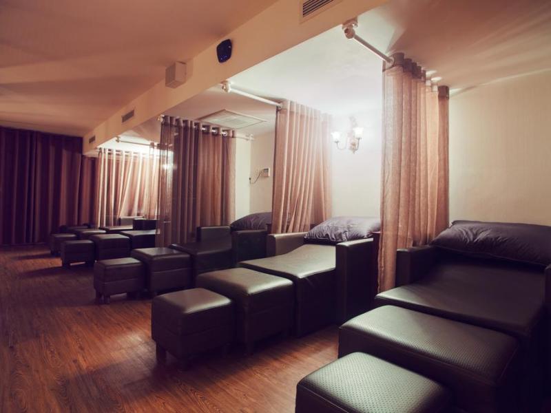 Asian Ruby Select Hotel