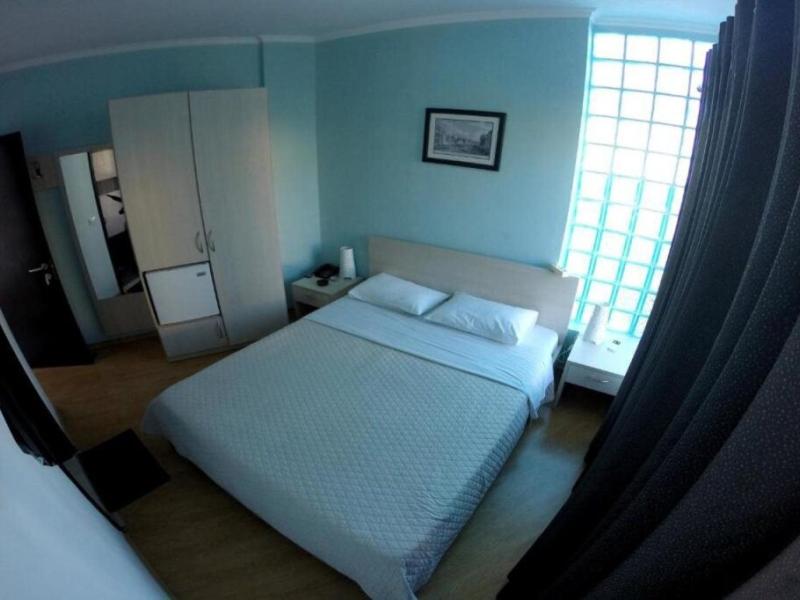 Titania Hotel