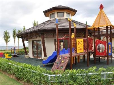 Crimson Resort & Spa