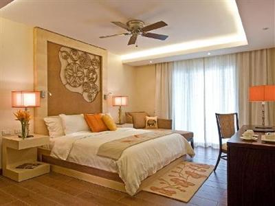 Crimson Resort & Spa