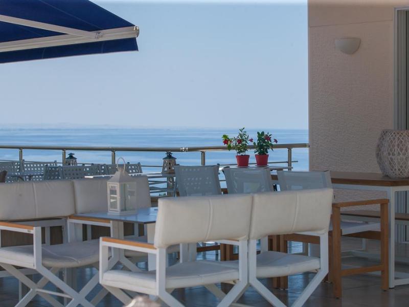 12 Olympian Gods Hotel