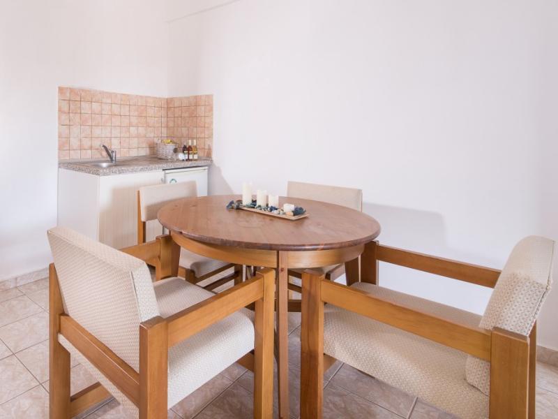 Azapiko Blue Sea Hotel