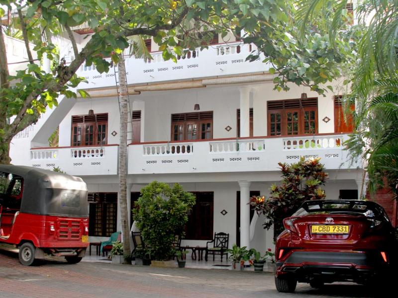 Happy Night & Restaurant