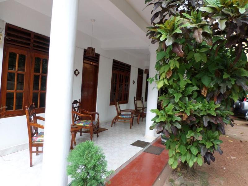 Happy Night & Restaurant