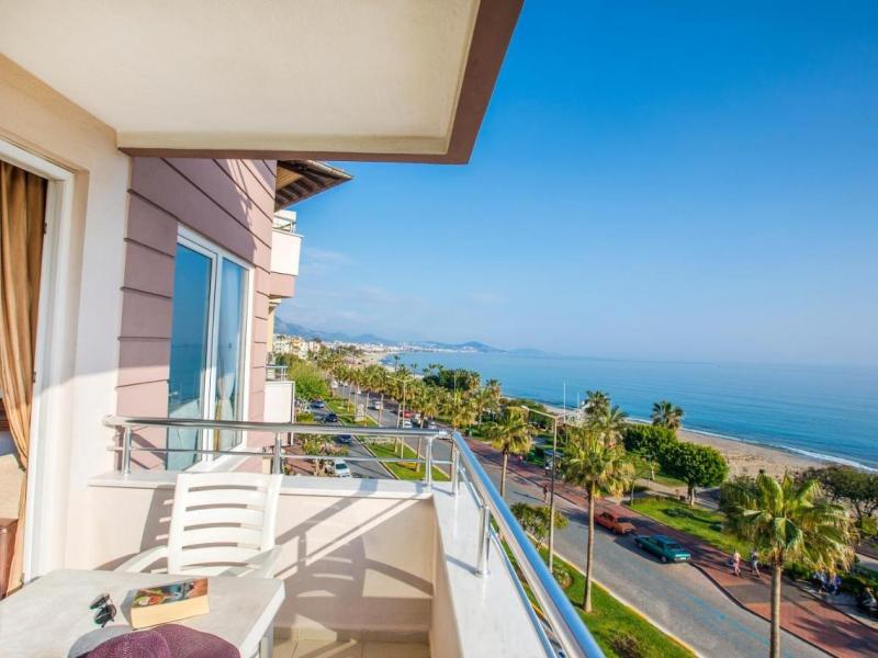 Hawaii Suite Beach Hotel