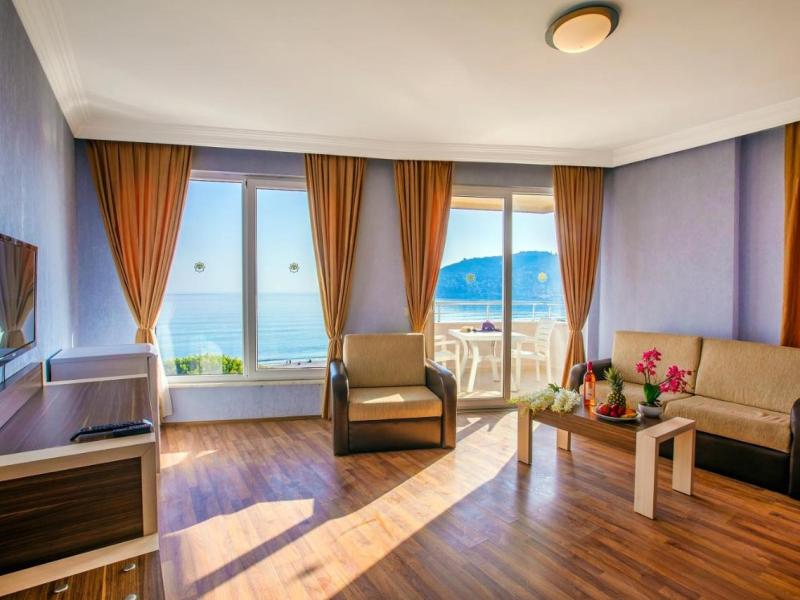 Hawaii Suite Beach Hotel