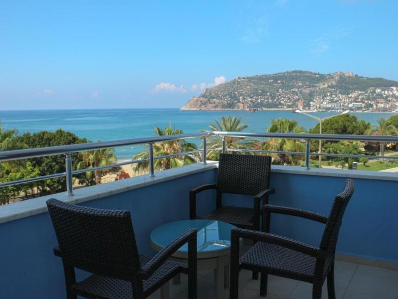 Hawaii Suite Beach Hotel