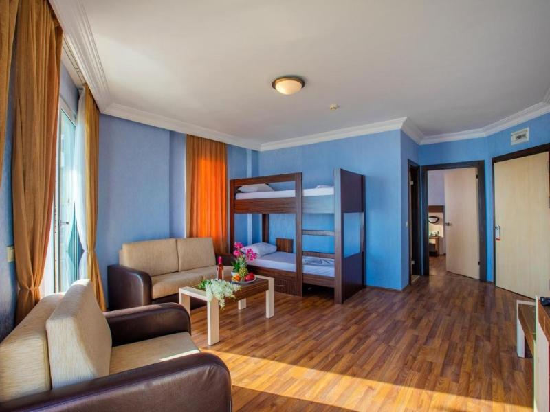 Hawaii Suite Beach Hotel