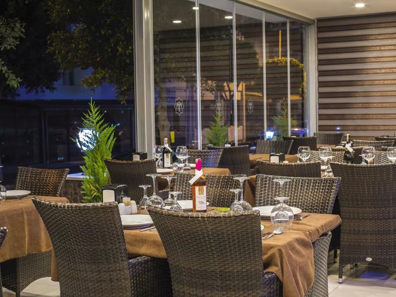 Hawaii Suite Beach Hotel