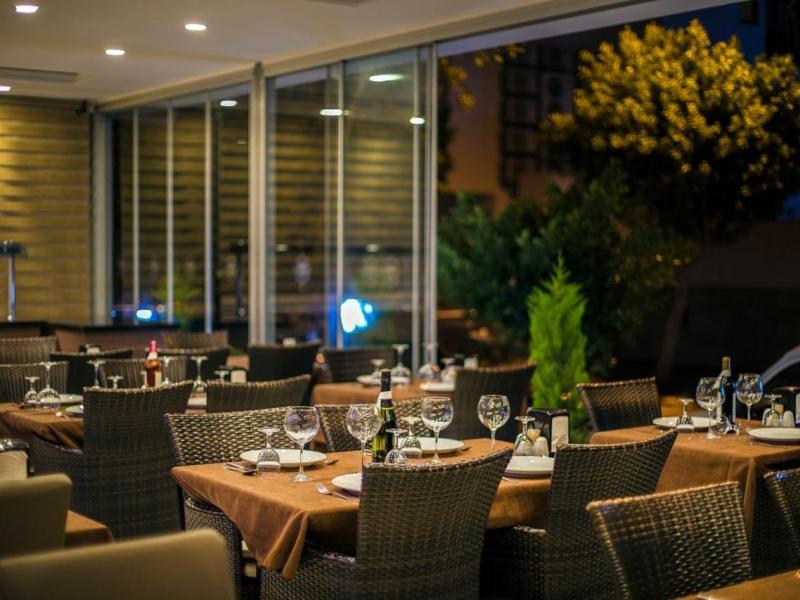 Hawaii Suite Beach Hotel