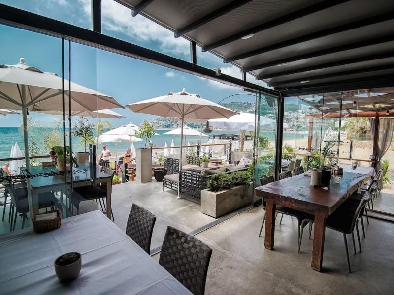 En Vie Beach Boutique Hotel