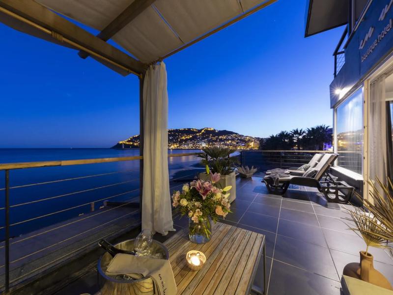 En Vie Beach Boutique Hotel