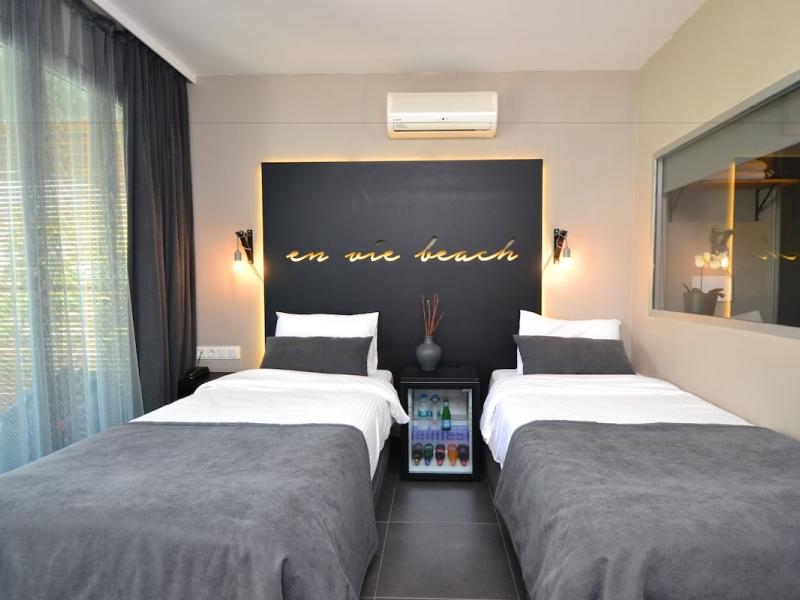 En Vie Beach Boutique Hotel