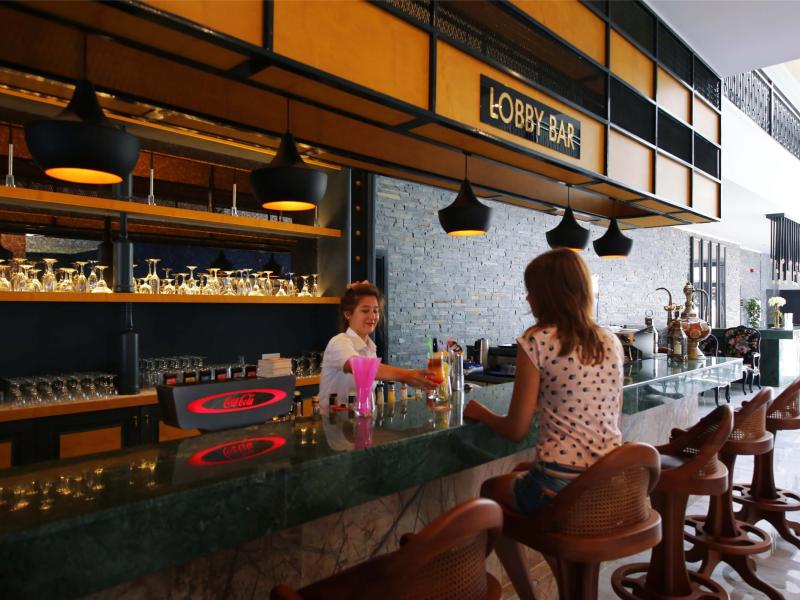 Sey Beach Hotel & Spa