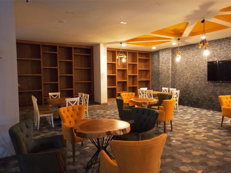 Sey Beach Hotel & Spa