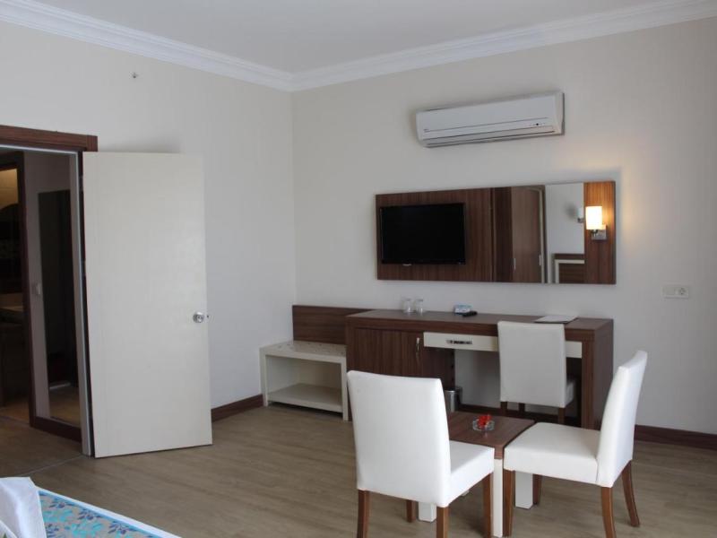 Side West Park Hotel