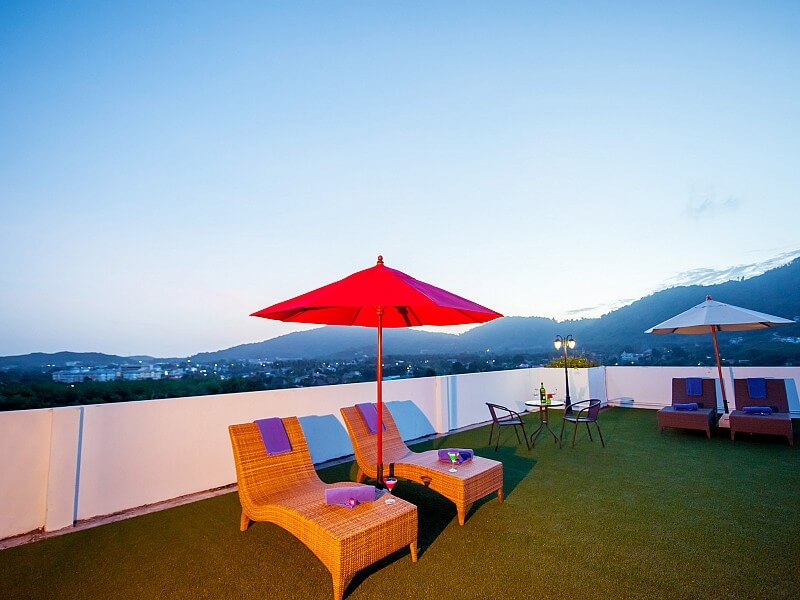 Grand Naiharn Suite