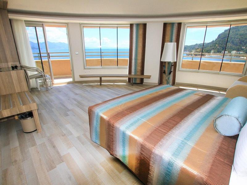 Turunc Premium Hotel