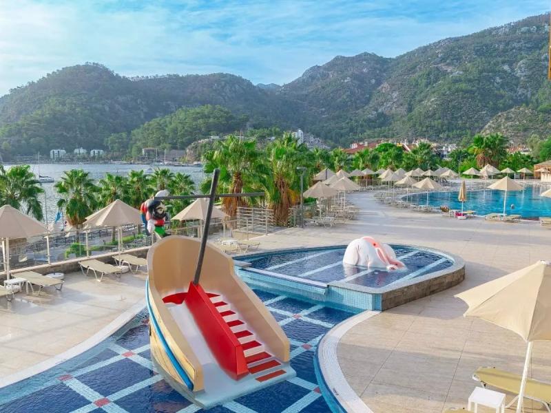 Turunc Premium Hotel