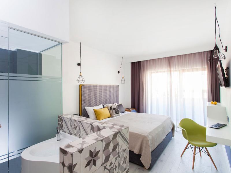 Blue Bottle Boutique Hotel