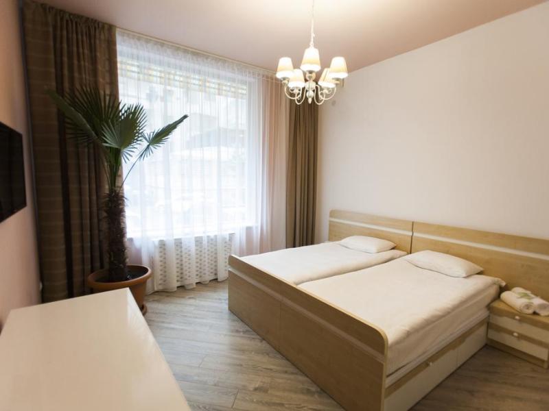 Holiday Hotel & Hostel