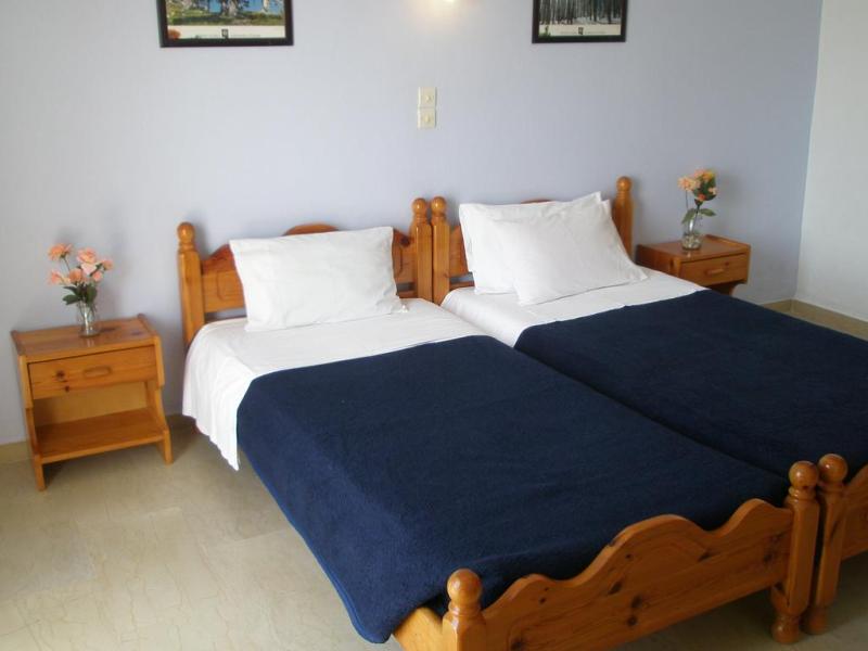 Alexandros Studios & Apartments