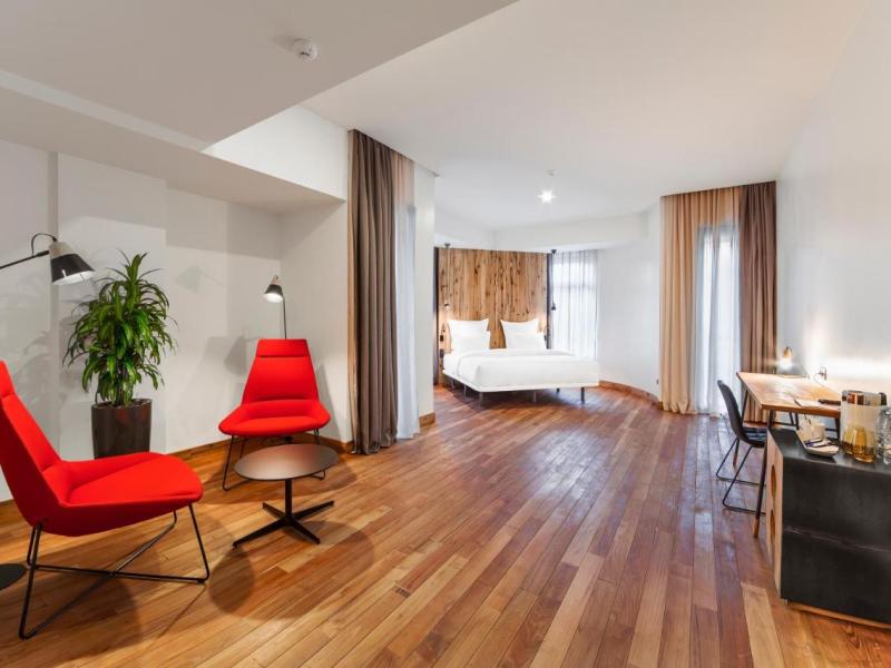 Shota Rustaveli Boutique