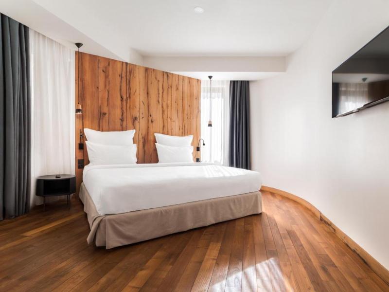 Shota Rustaveli Boutique