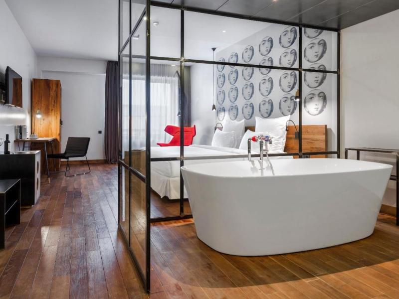 Shota Rustaveli Boutique