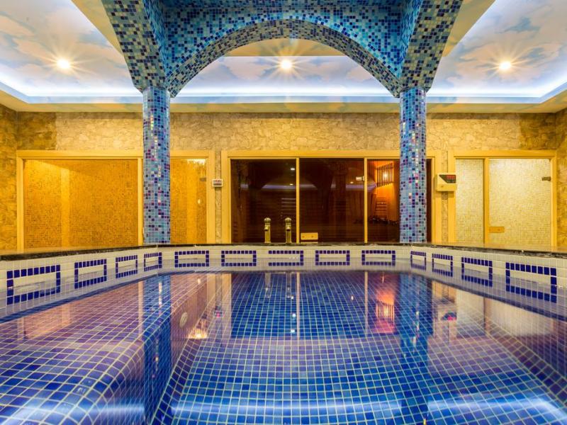 Renaissance Palace Baku