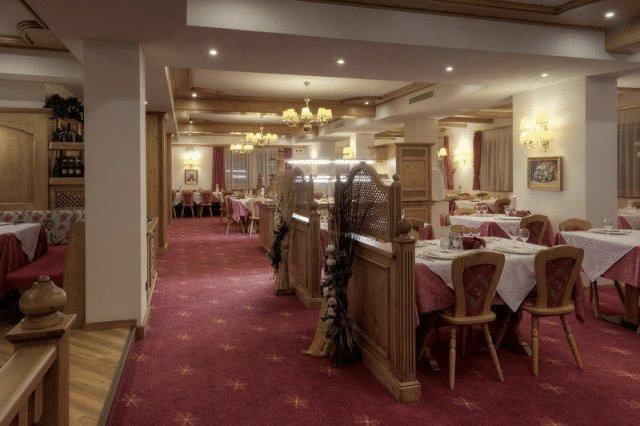 Cristallo Hotel Canazei