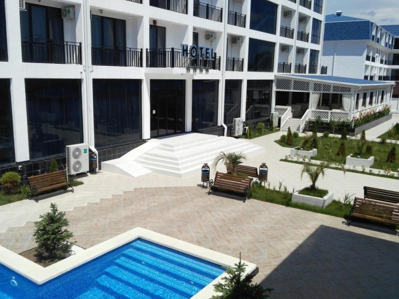 Paradise Beach Hotel