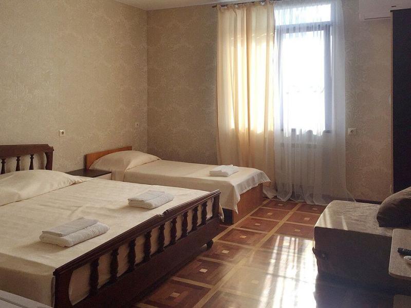 Валентина (ул. Добровольцев)