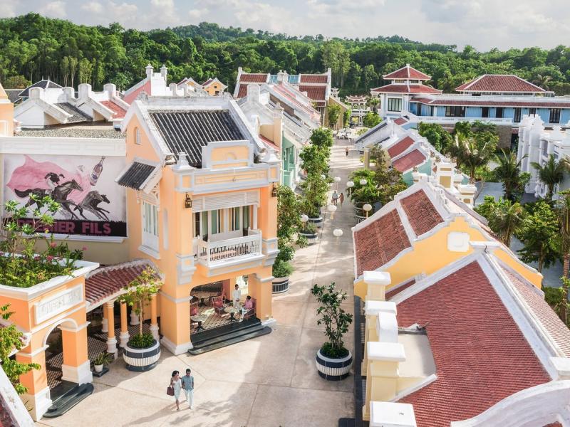 JW Marriott Phu Quoc Emerald Bay Resort & Spa