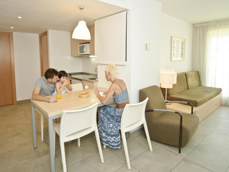 CYE Salou Apartaments