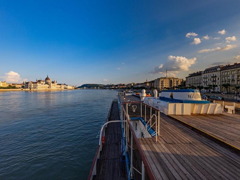 Grand Jules - Boat Hotel