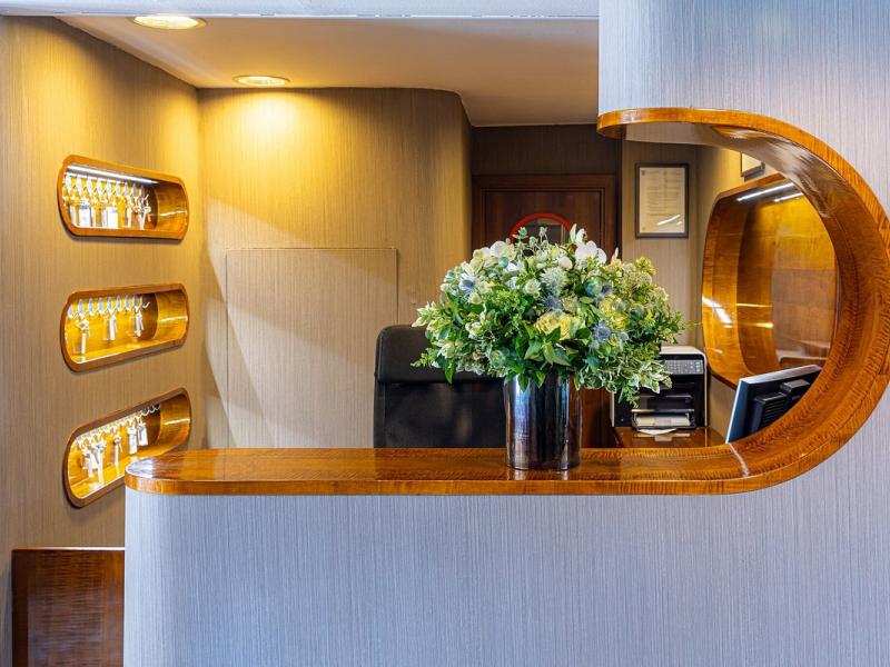 Grand Jules - Boat Hotel