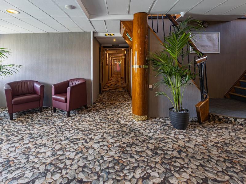 Grand Jules - Boat Hotel