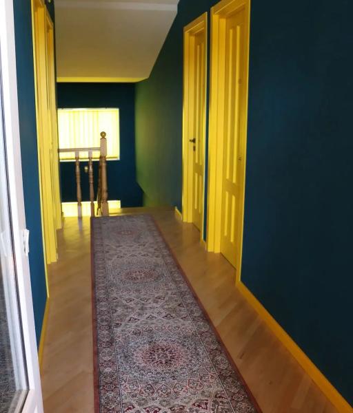 Hotel 27