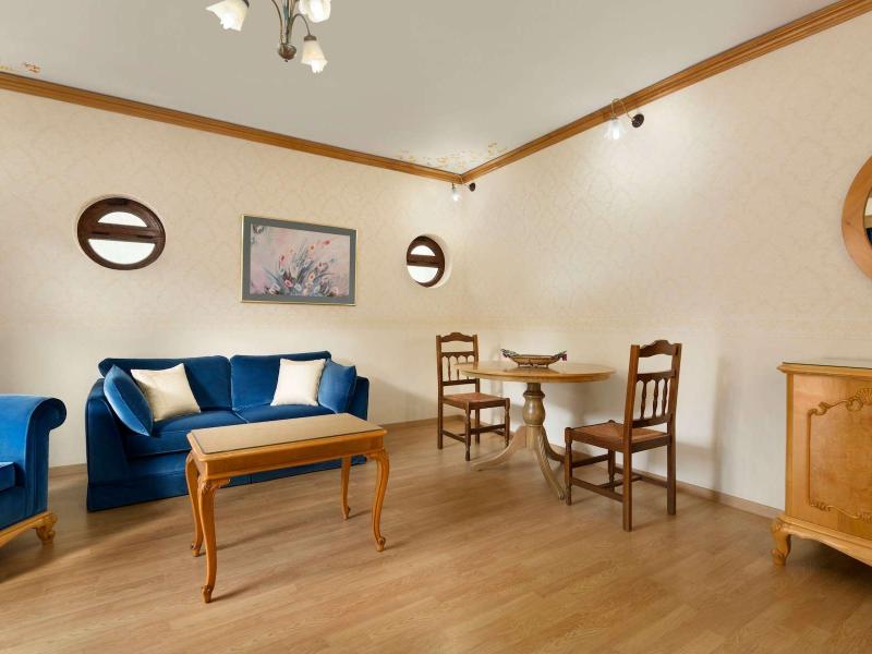Ramada Loutraki Poseidon Resort